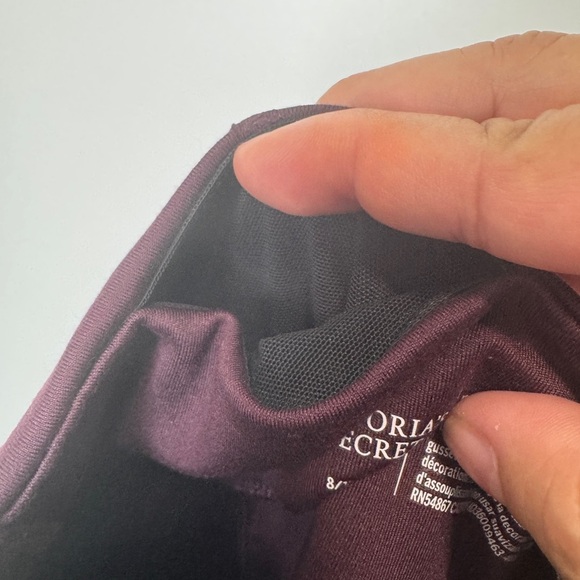 Victoria's Secret Studio 7/8 Leggings Burgundy - Picture 5 of 12